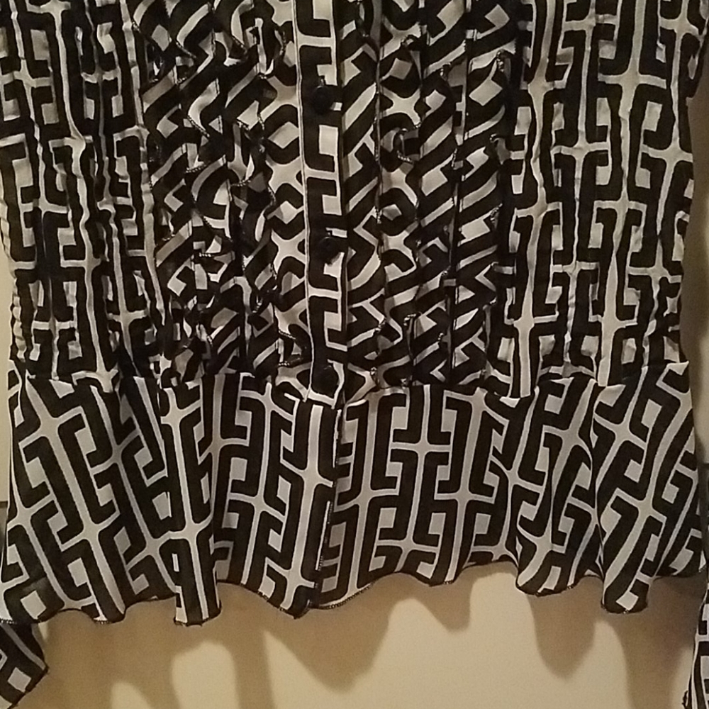 Ladies Greek Key Ruffle Front Blouse - Picture 4 of 5